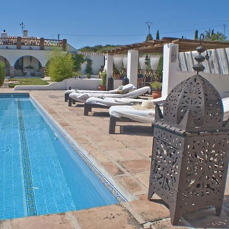 Отель Finca Los Pinos Villanueva del Rosario Экстерьер фото